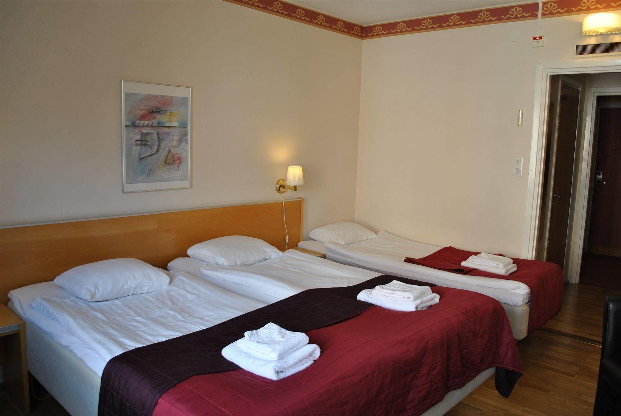 Solsta Hotell 카를스타 외부 사진